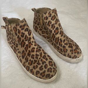 Girls Size 2 Leopard Print Sneaker Booties